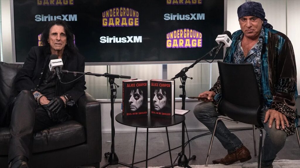 Alice Cooper announces new SiriusXM show during exclusive Front Row with Stevie Van Zandt